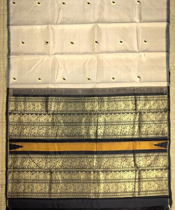 PETNI KANJEEVARAM HANDLOOM SILK SAREE - Image 2
