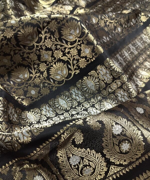 BALUCHARI HANDLOOM SILK SAREE - Image 3