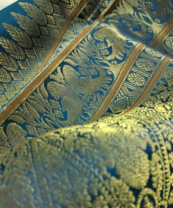 KORVAI KANJEEVARAM HANDLOOM SILK SAREE - Image 3