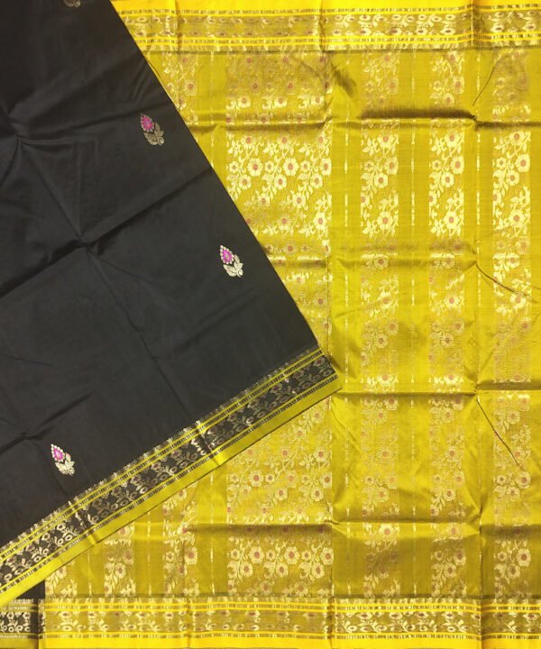 GARAD HANDLOOM SILK SAREE