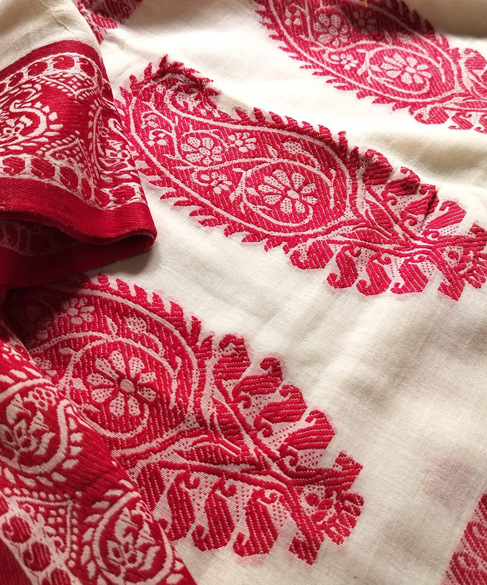 NATURAL DYED 150 COUNT MUSLIN TANGAIL HANDLOOM SAREE - Image 3